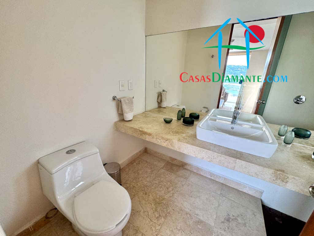 Real Diamante Villas Las Rocas PH 104 - Baño completo estancia 1